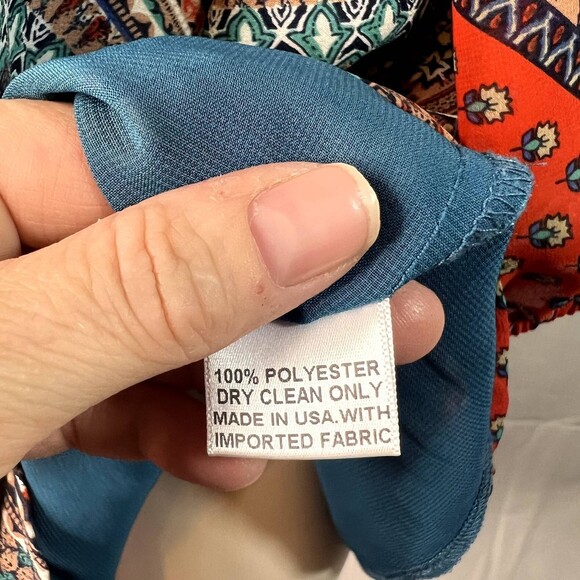 Gibson Latimer Geometric 3/4 Sleeve Tie Front Blouse Size Medium - Picture 6 of 9